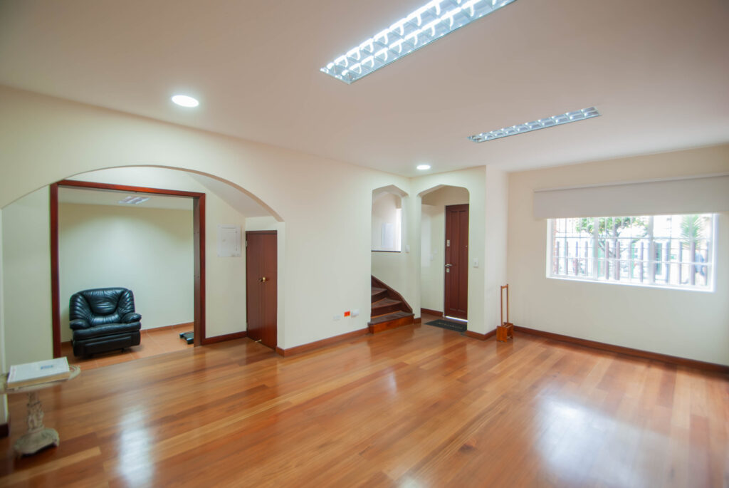 Oficina – Casa en Arriendo | Quinta Camacho | 350 m2 — foto 6