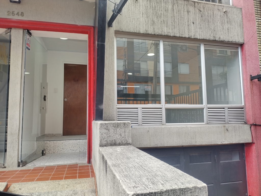 Local en Arriendo | Galerias | 76 m2 — foto 2
