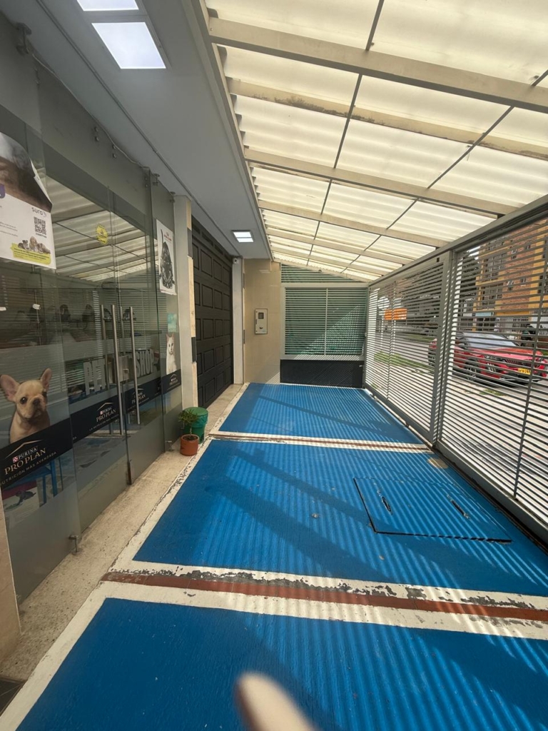 Local en Venta | Barrios Unidos | 404 m2 — foto 4