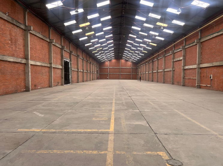 Bodega en Arriendo | Parque Industrial Bruselas | 2313 m2