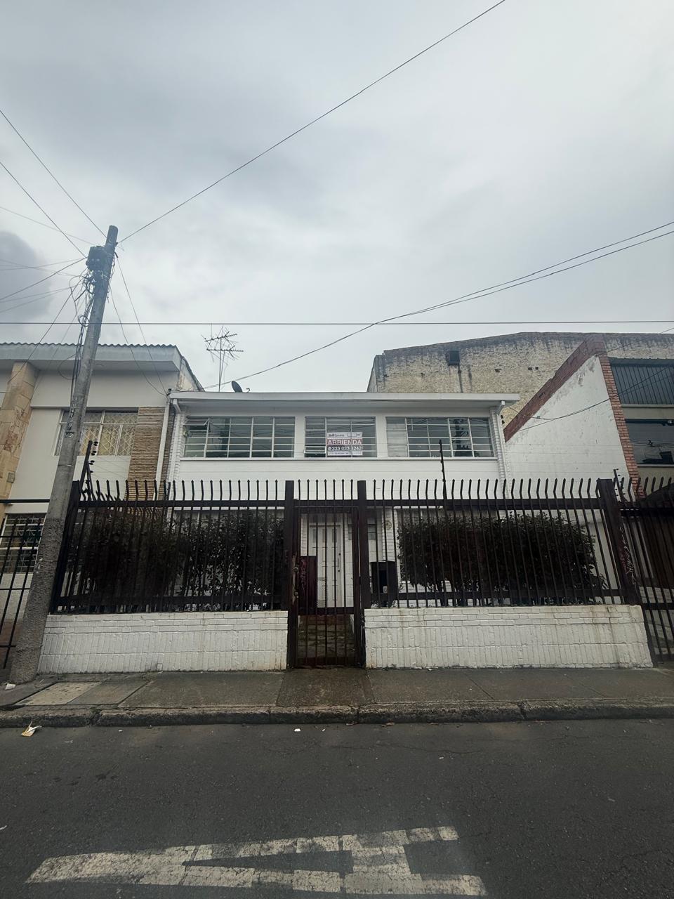 Casa Comercial en Arriendo | Quinta Camacho | 360 m2