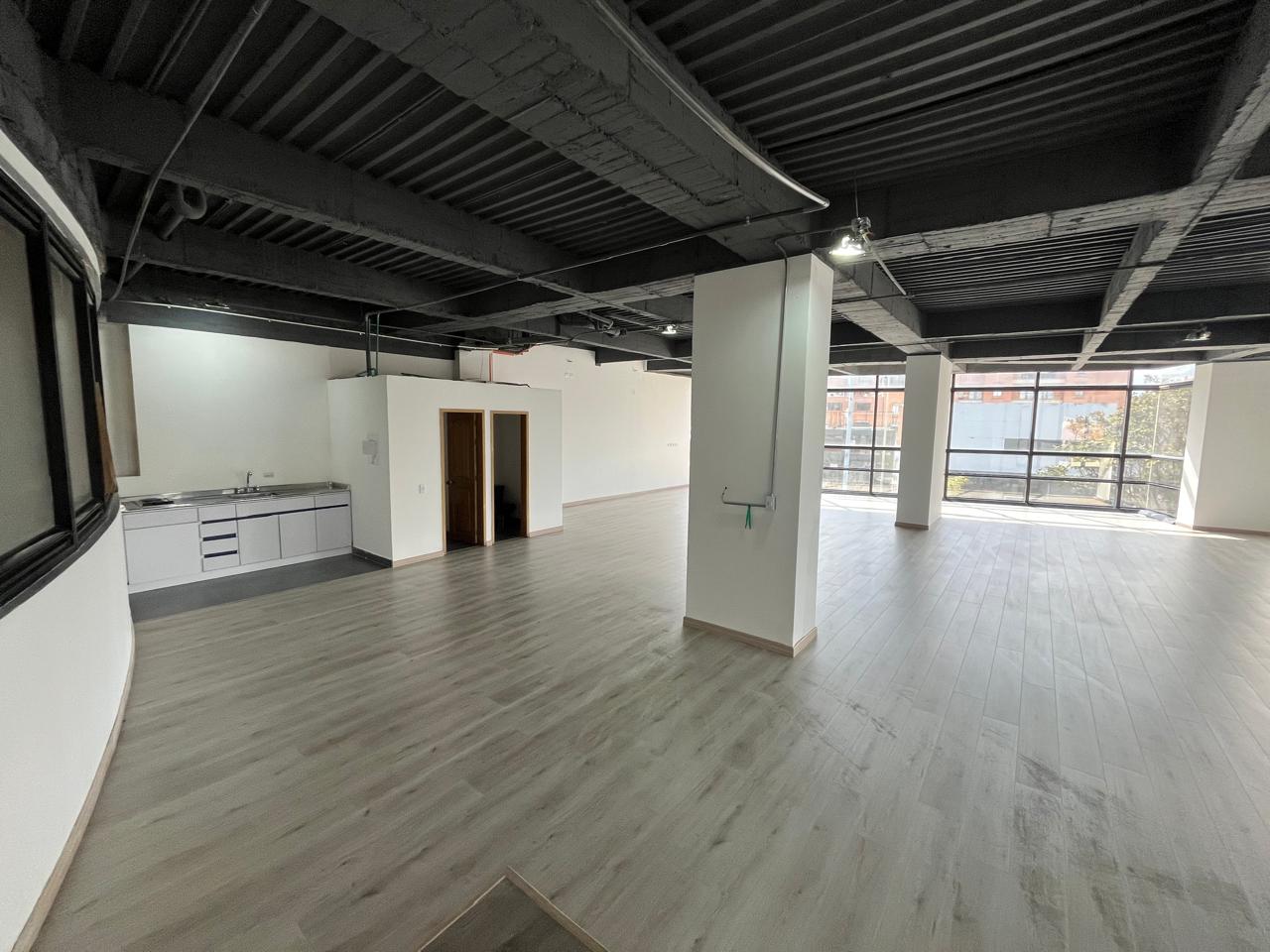 Oficina en Arriendo | San Patricio | 233 m2