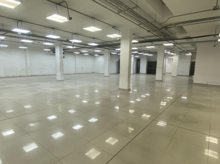 Bodega en Arriendo | Toberín | 1600 m2
